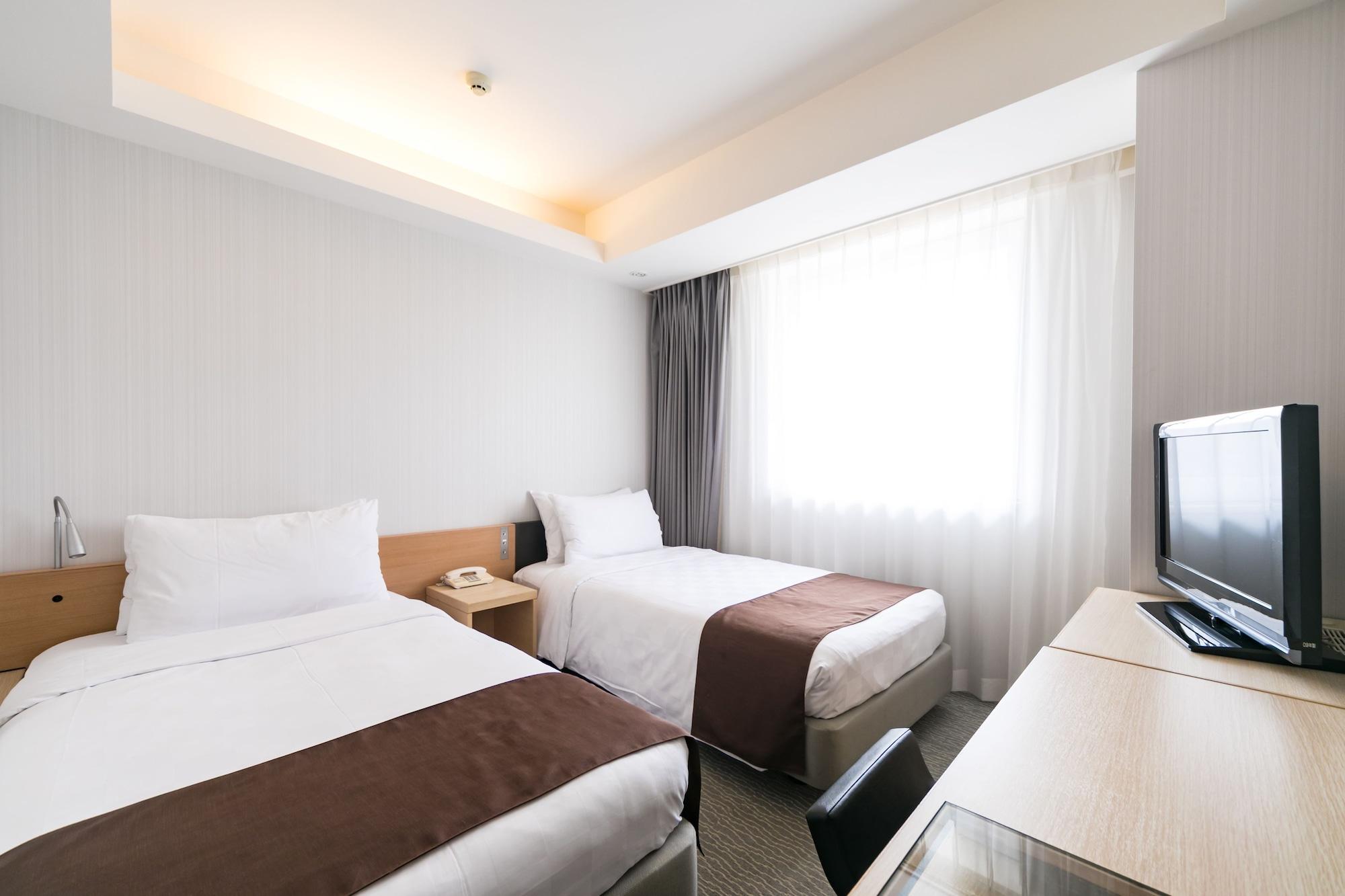 那覇東急reiホテル ホテル 3*
